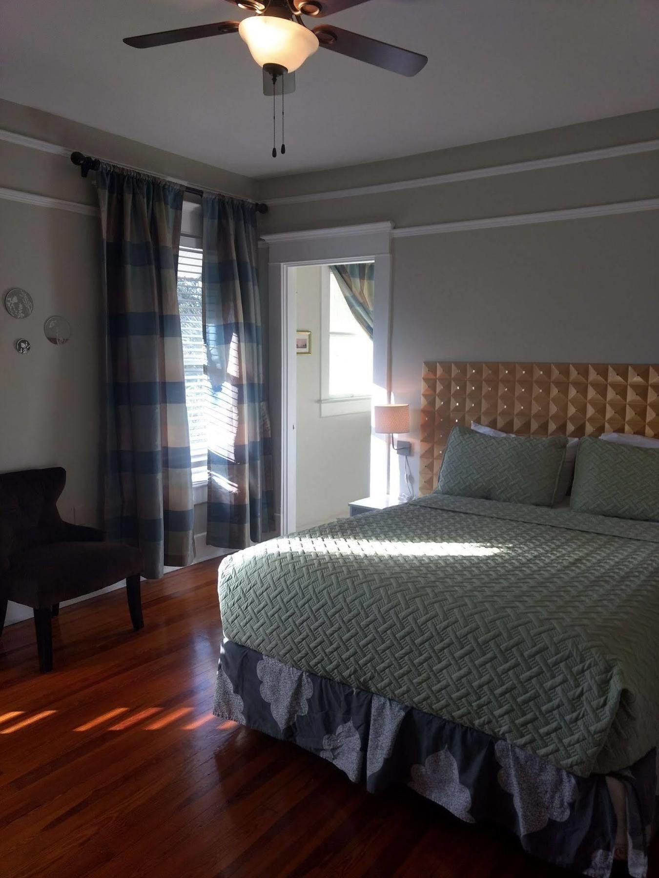 The Mansion House Inn سانت بطرسبرج المظهر الخارجي الصورة